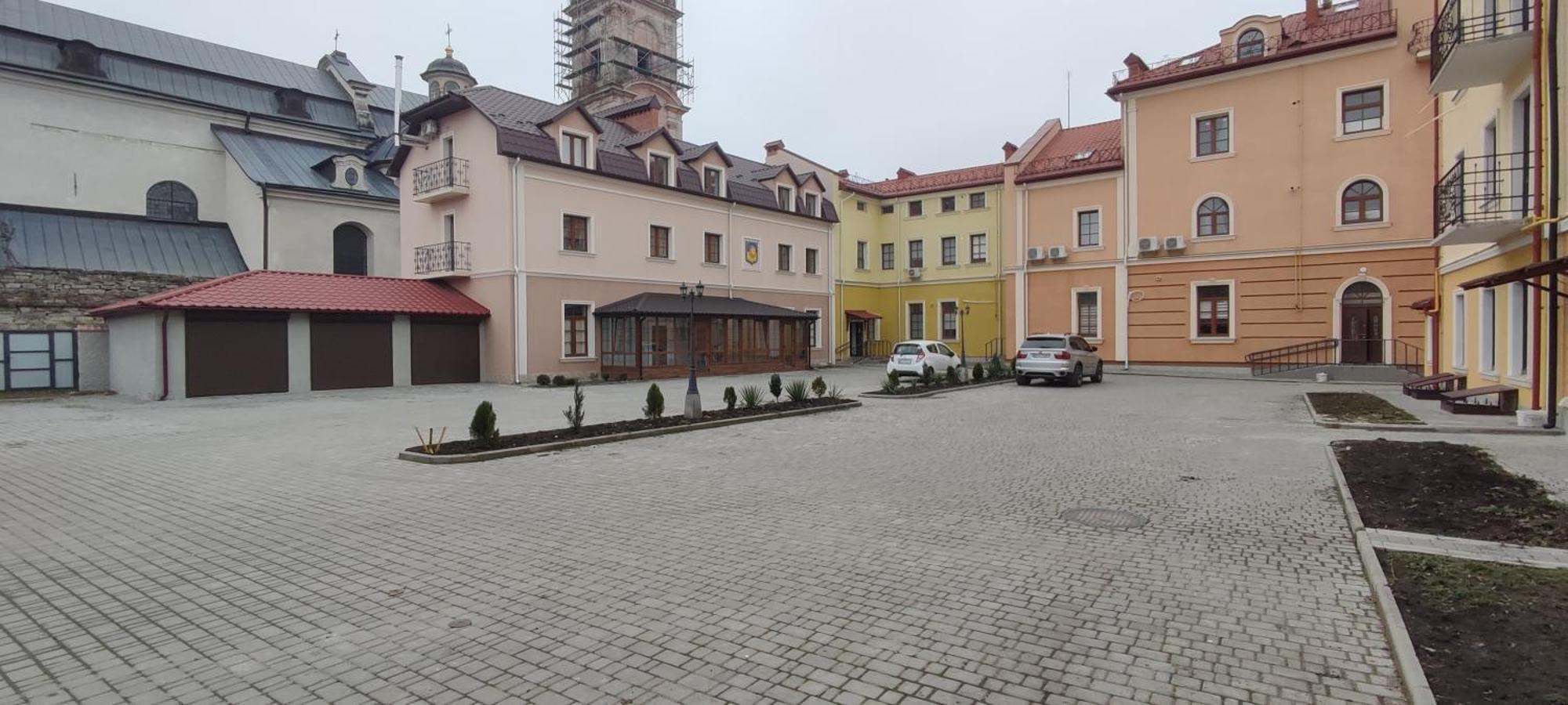 Ferienwohnung Сонячна Мансарда Kamjanez-Podilskyj Exterior foto